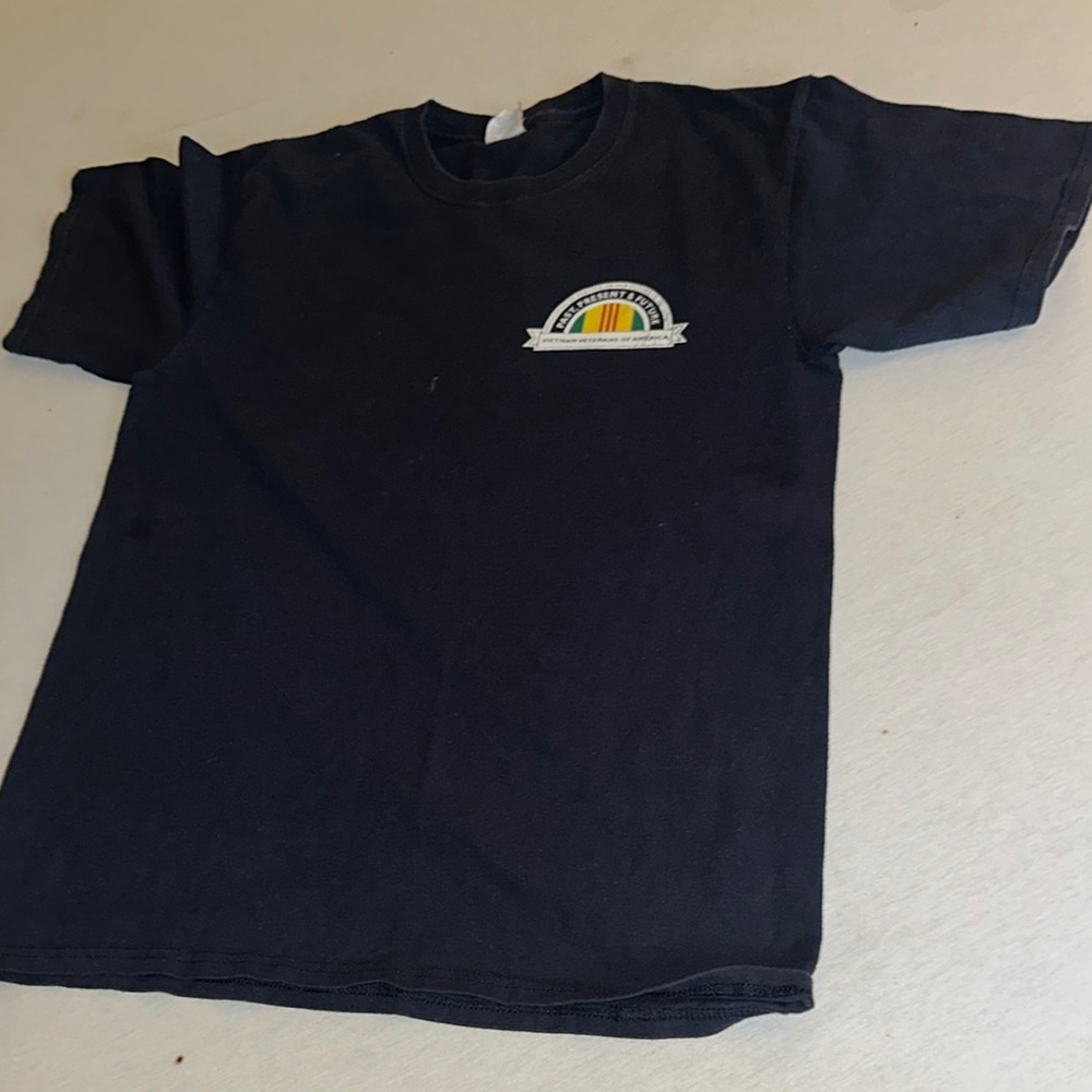 Unisex Size Medium Black T-Shirt with Logo.